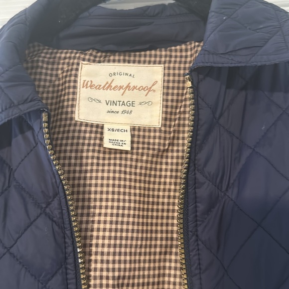 Quilted Jacket - Picture 2 of 4